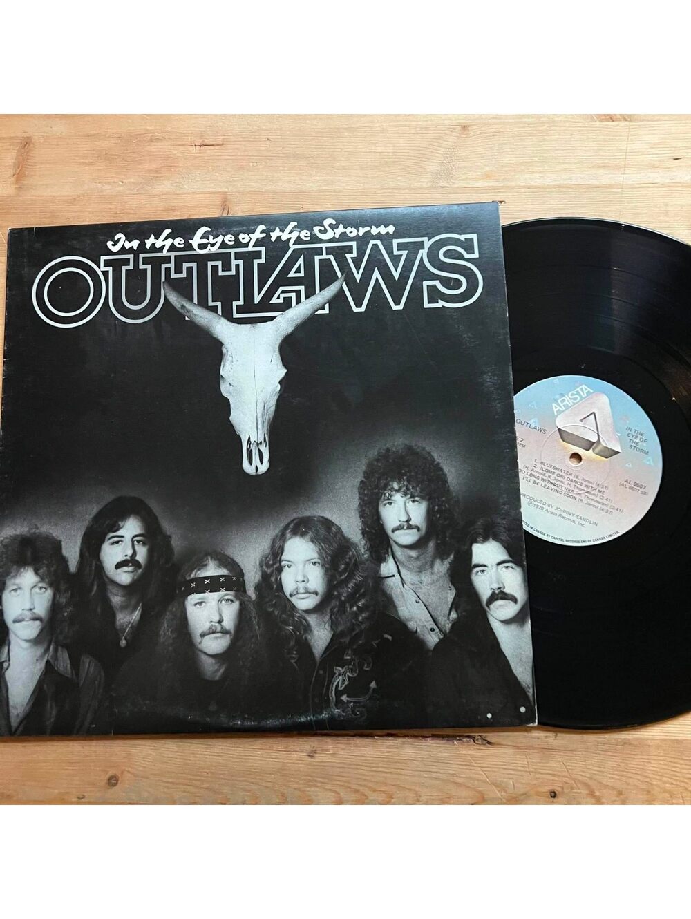 Outlaws - In the Eye of the Storm 33rpm VG+ VR23